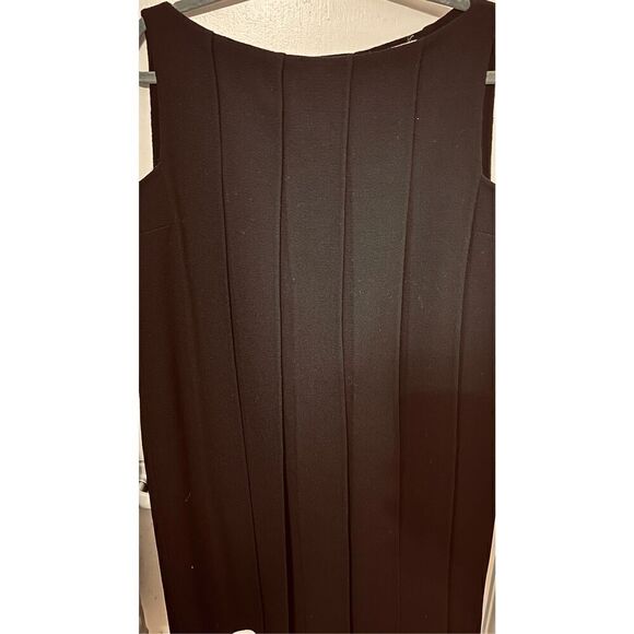 MILA SCHON ITALIAN DESIGNER QUIET LUXURY BLACK PLEATED WOOL DRESS SZ 12 (44) - Picture 5 of 11